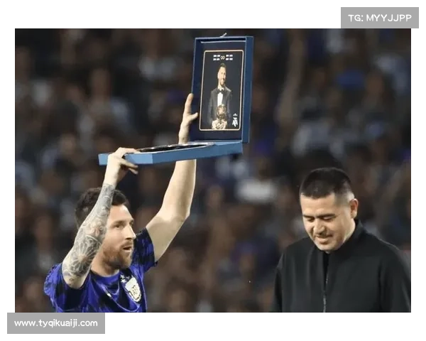 法甲冠军奖杯背后的历史传奇与象征意义揭秘