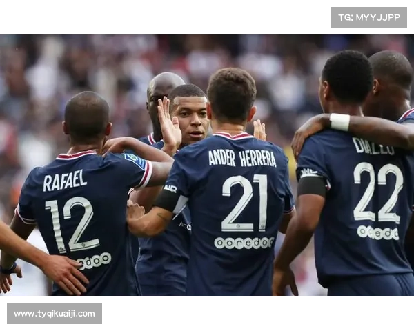 巴黎圣日耳曼与马赛激战时刻激情四溢热血对决引爆法甲赛场 巴黎圣日耳曼与马赛激战时刻激情四溢热血对决引爆法甲赛场