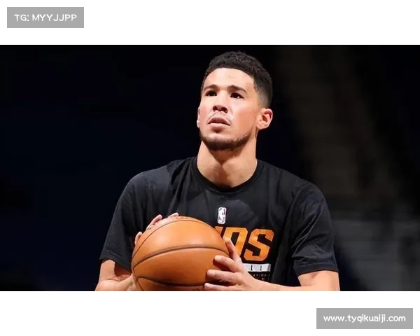 德文·布克职业生涯中最具影响力的教练对其成长的深远影响与启示