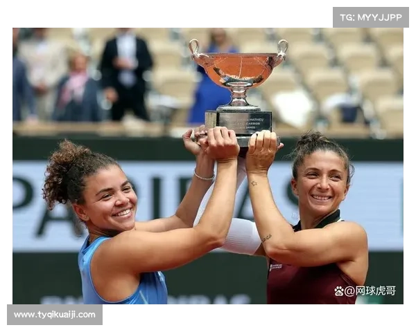 意大利女子高尔夫选手精彩发挥荣获意大利女子公开赛冠军荣耀